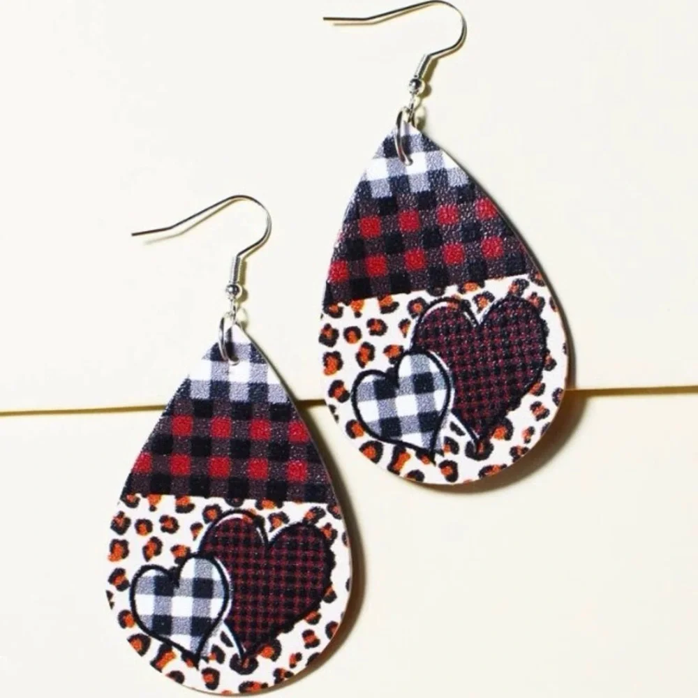 💖 Heart & Plaid Pattern Water Drop Earrings NWT - Picture 4 of 4